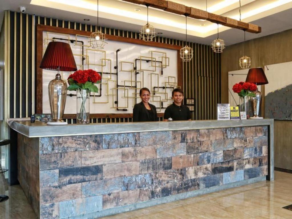 Big Hotel Suites Mandaue City Ngoại thất bức ảnh