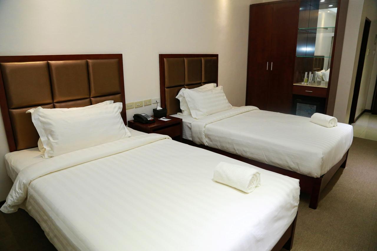 Big Hotel Suites Mandaue City Ngoại thất bức ảnh