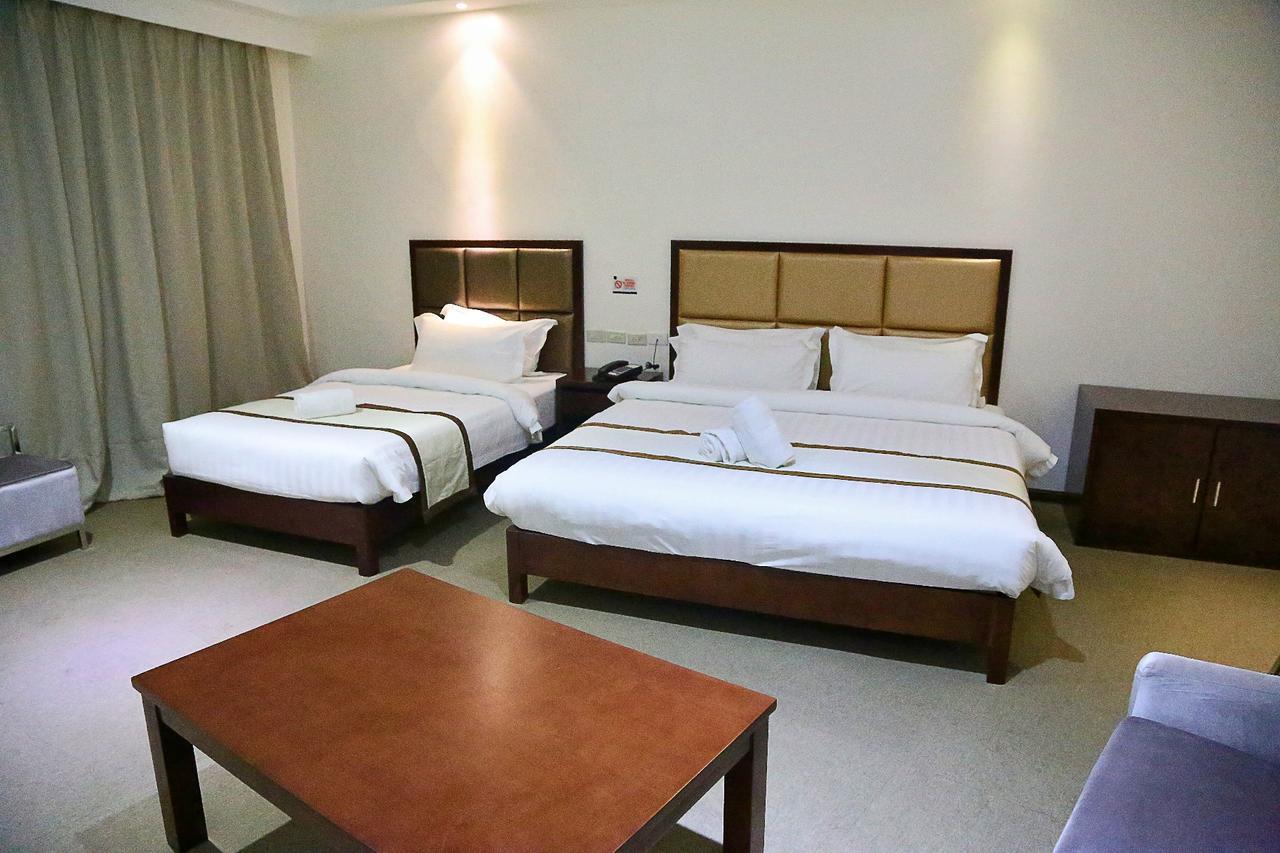 Big Hotel Suites Mandaue City Ngoại thất bức ảnh